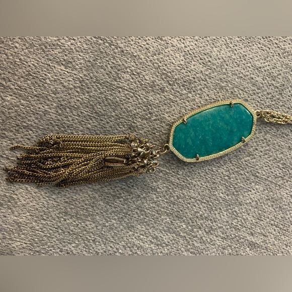 Kendra Scott Rayne green necklace and Danielle earrings set - Picture 5 of 5